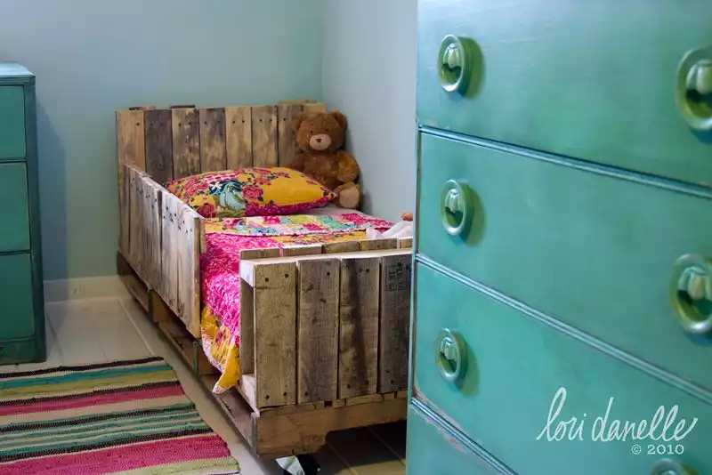 Pallet bed for Toddler