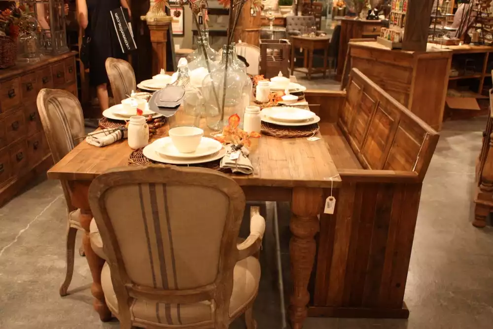 Park Hill dining set