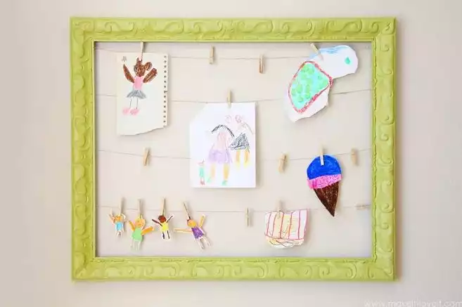 Artwork Display Frame Using Mini Clothespins
