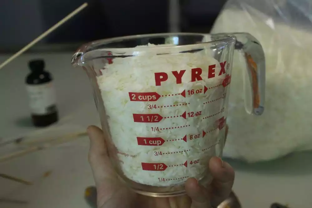 Place about twice as much volume of flakes