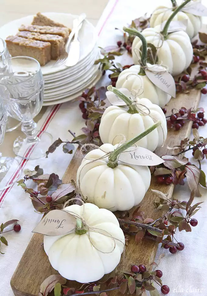 White Pumpkin Table Board