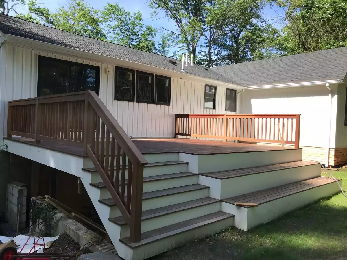 Raised Ranch Deck