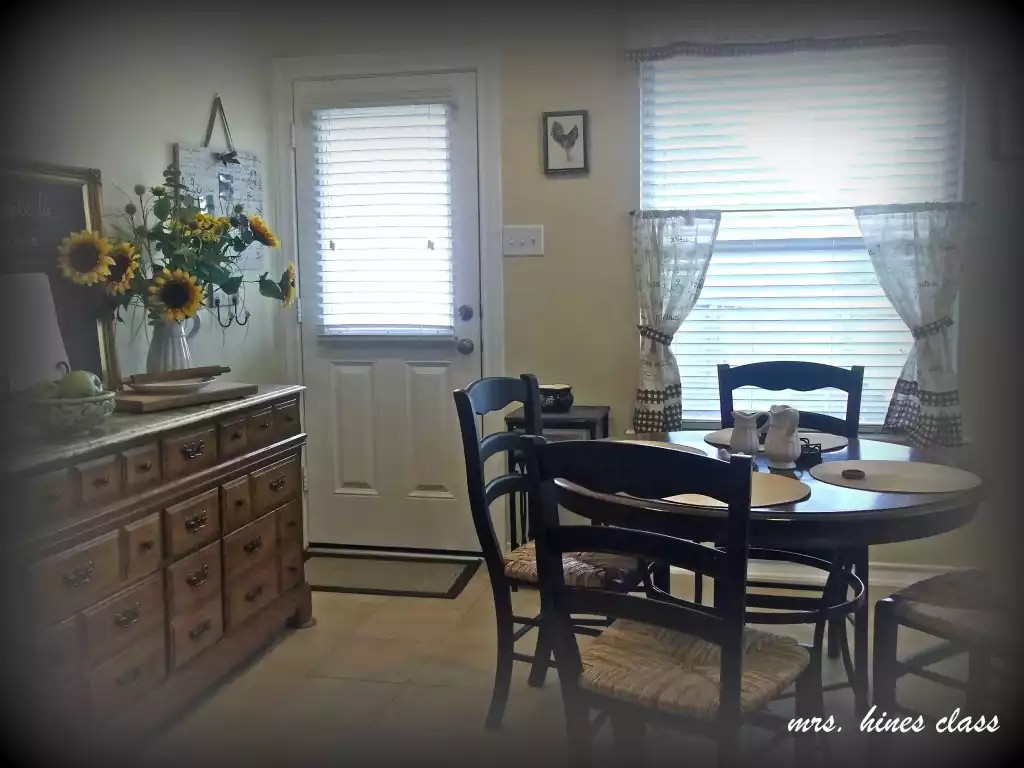 Sideboard dresser for dining area