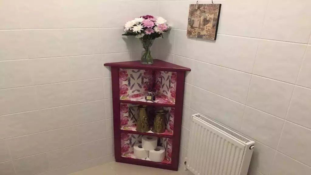 Simple floor corner bathroom shelf storage