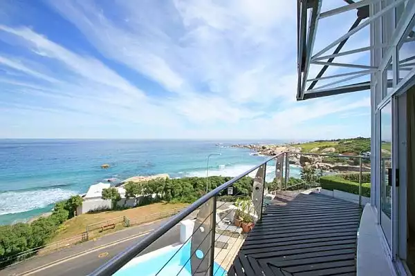 Stunning Beach Villa No 1 in Cape Town 3