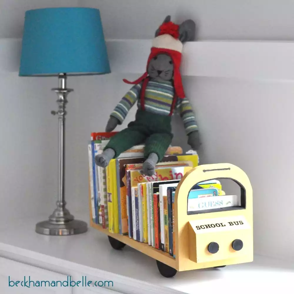 Mini school bus-themed bookshelf