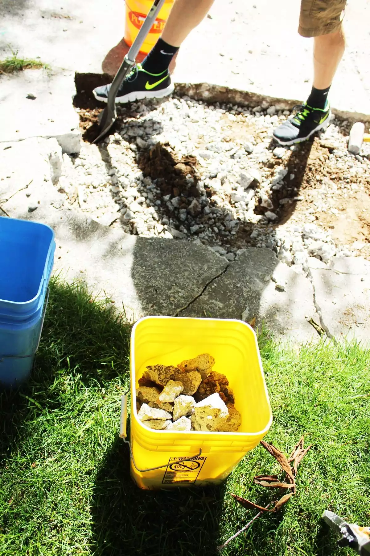Best Way to Remove Concrete Slabs on a Patio chunk