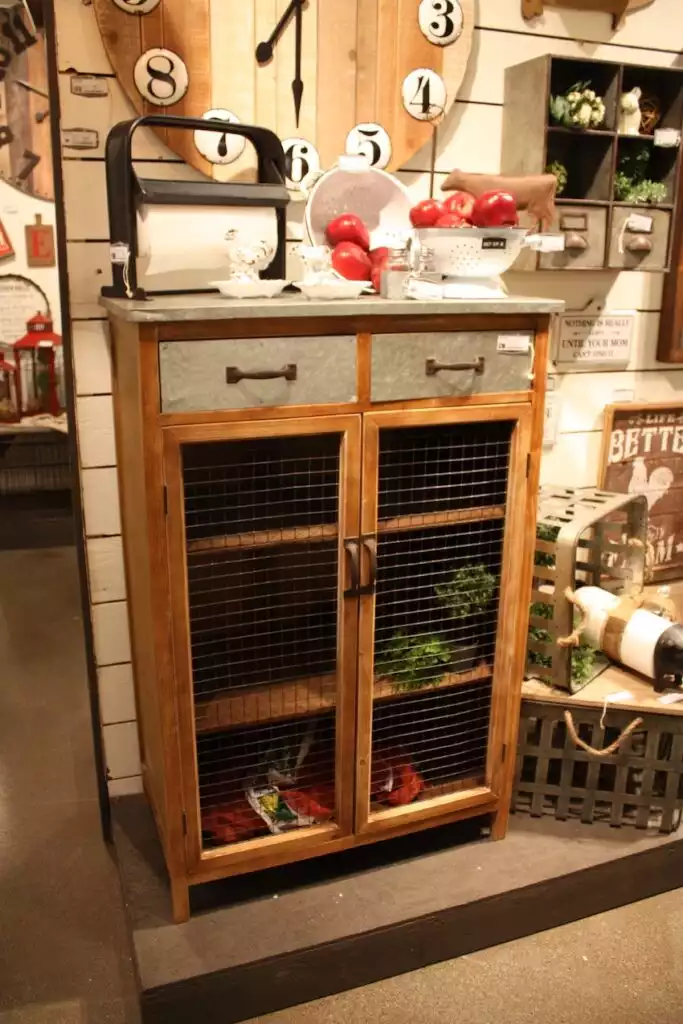 VIP fenced storage 683x1024