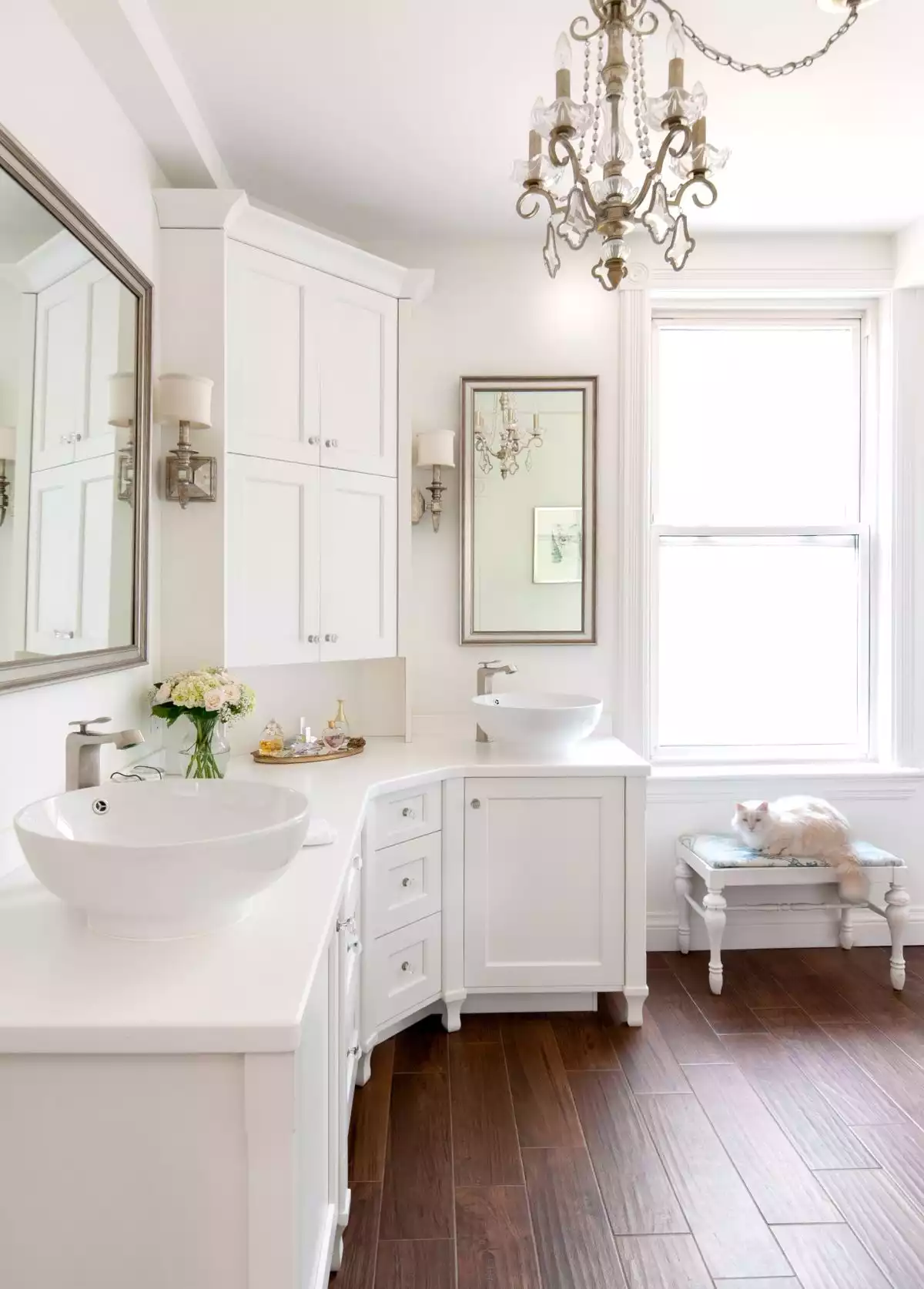 White bathroom furniture with brown floor