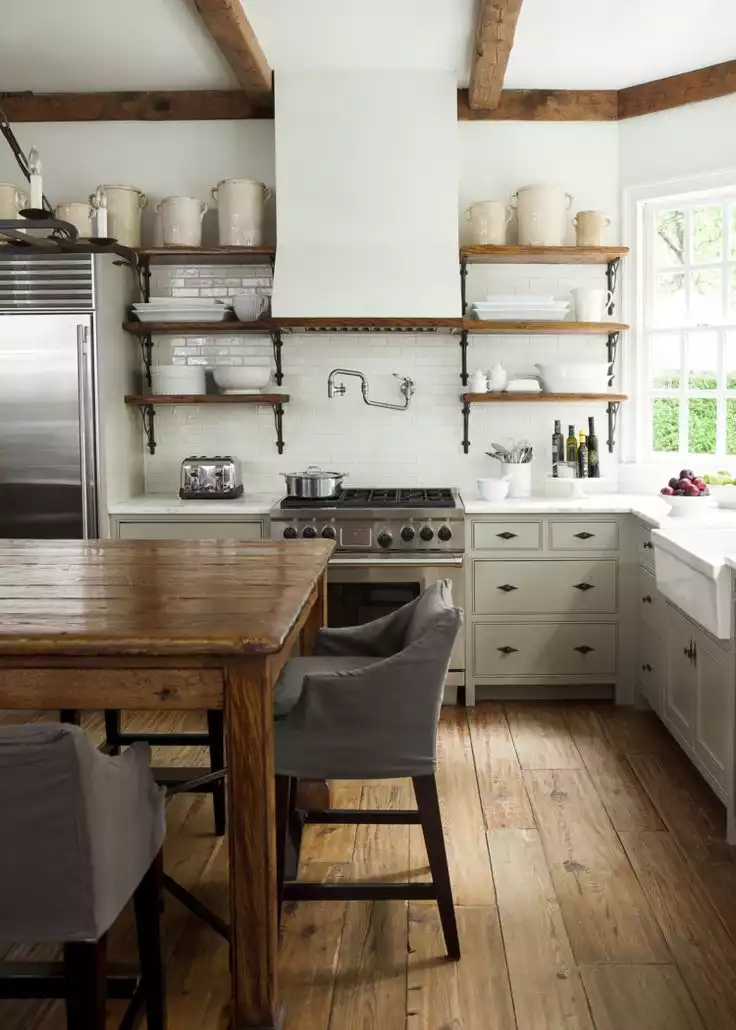 White dishes are a must have for kitchen