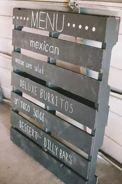 Wooden pallets menu