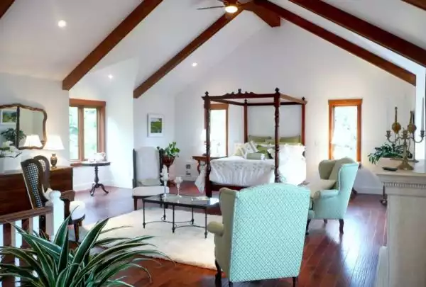 Bedroom beams3