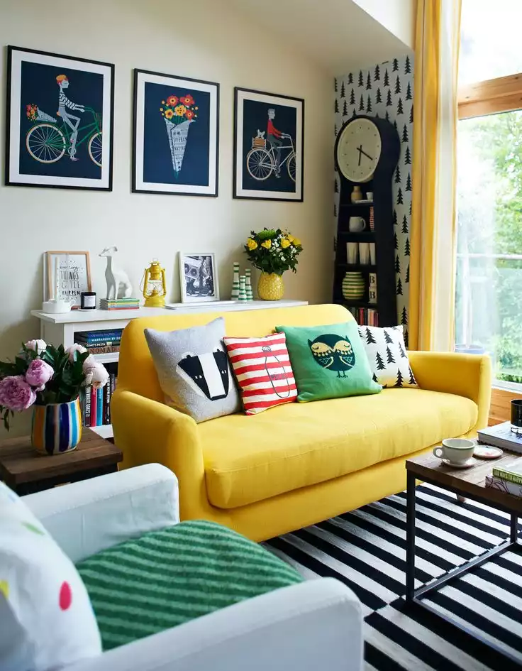 Bold accent living room striped black white carpet