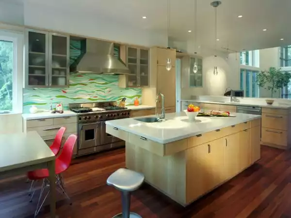 Colorful kitchen backsplash