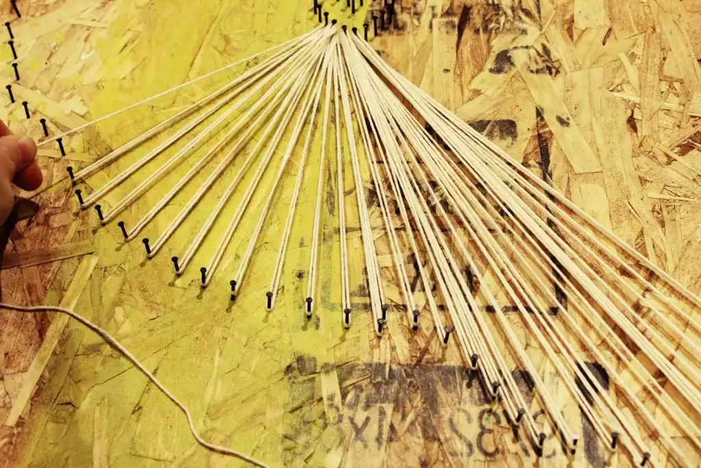 Continue stringing 1024x683