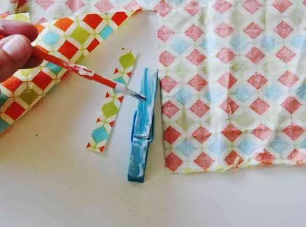 Diy clothespin magnet2
