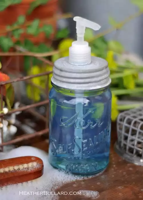 DIY Soap Dispensers Made Of Everyday Objects