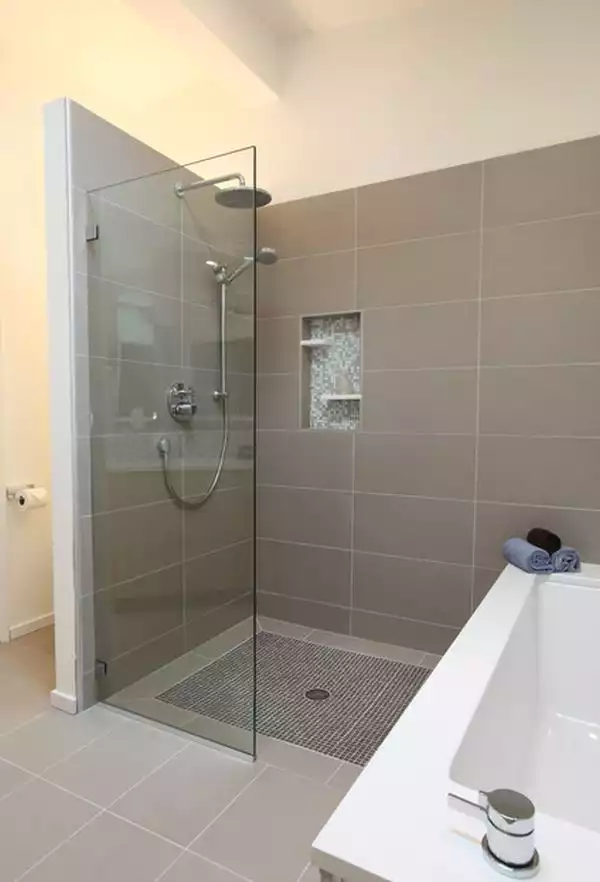 Grey bathroom