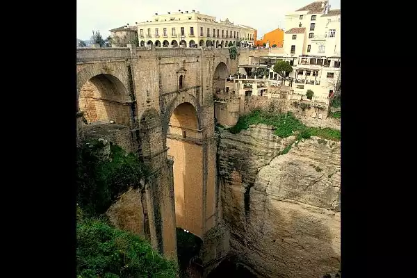 Impressive bridges puente nuevo spain