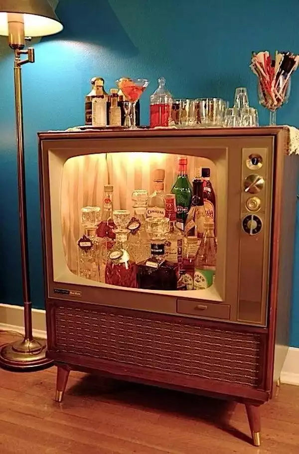 Old tv cute basement bar idea