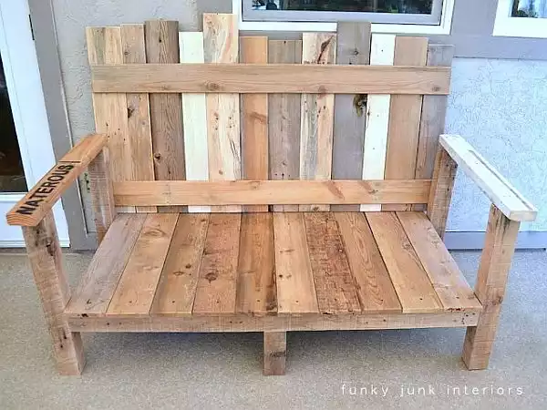 Pallet sofa1