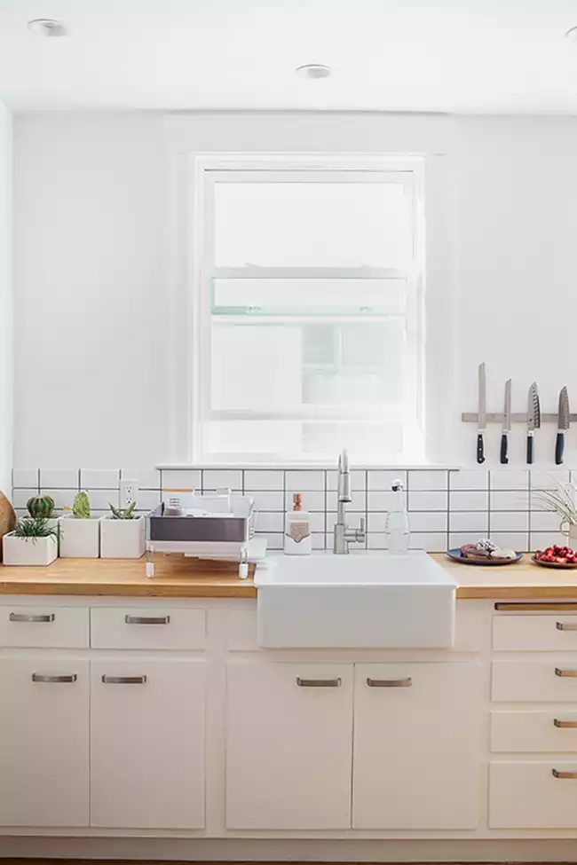 white minimal kitchen