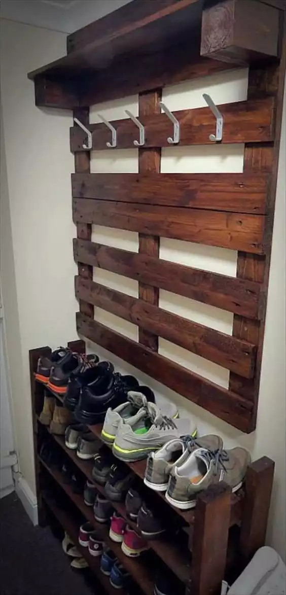 wood pallets entryway shoe rack
