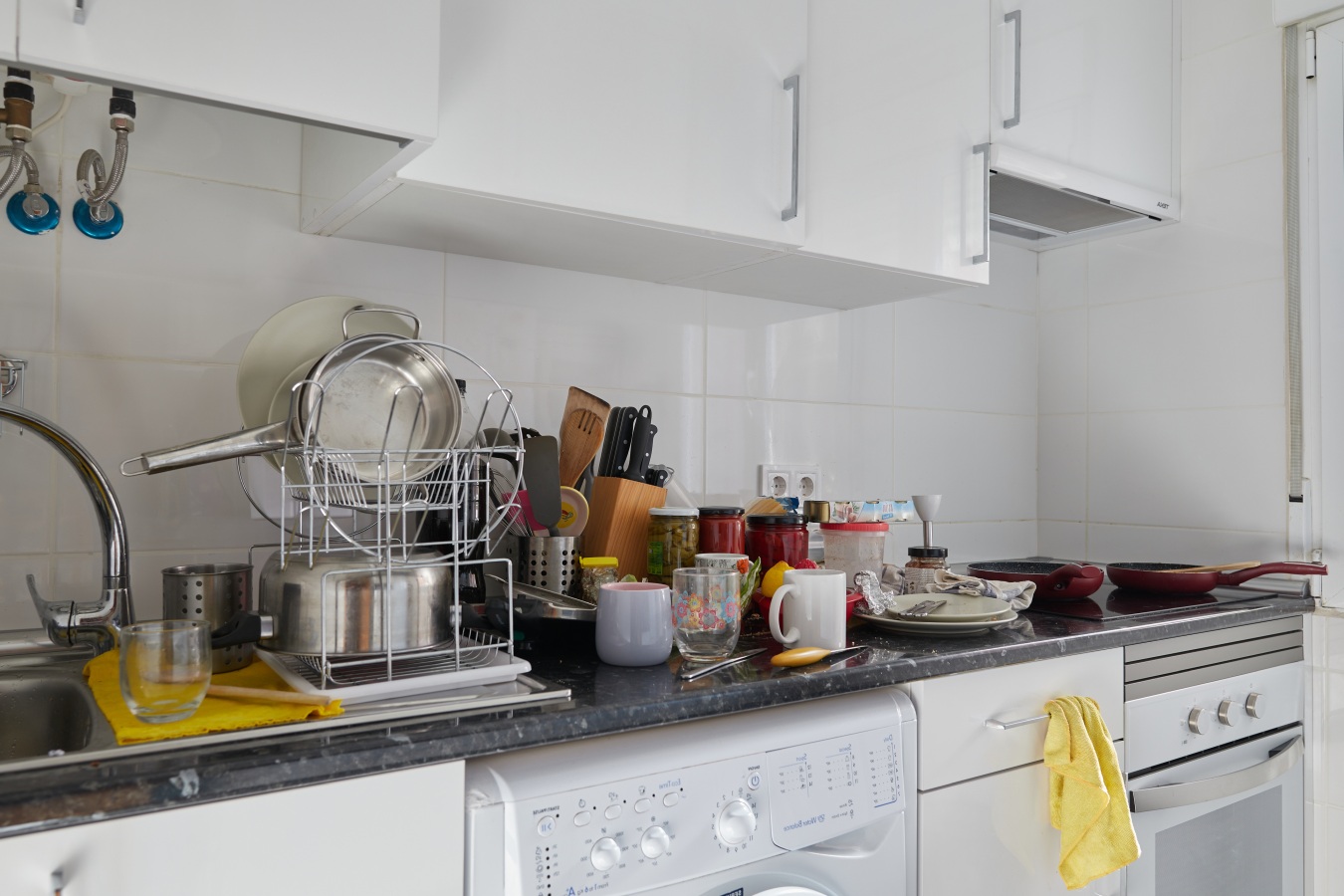 10 Things People With Always-Clean Homes Never Do