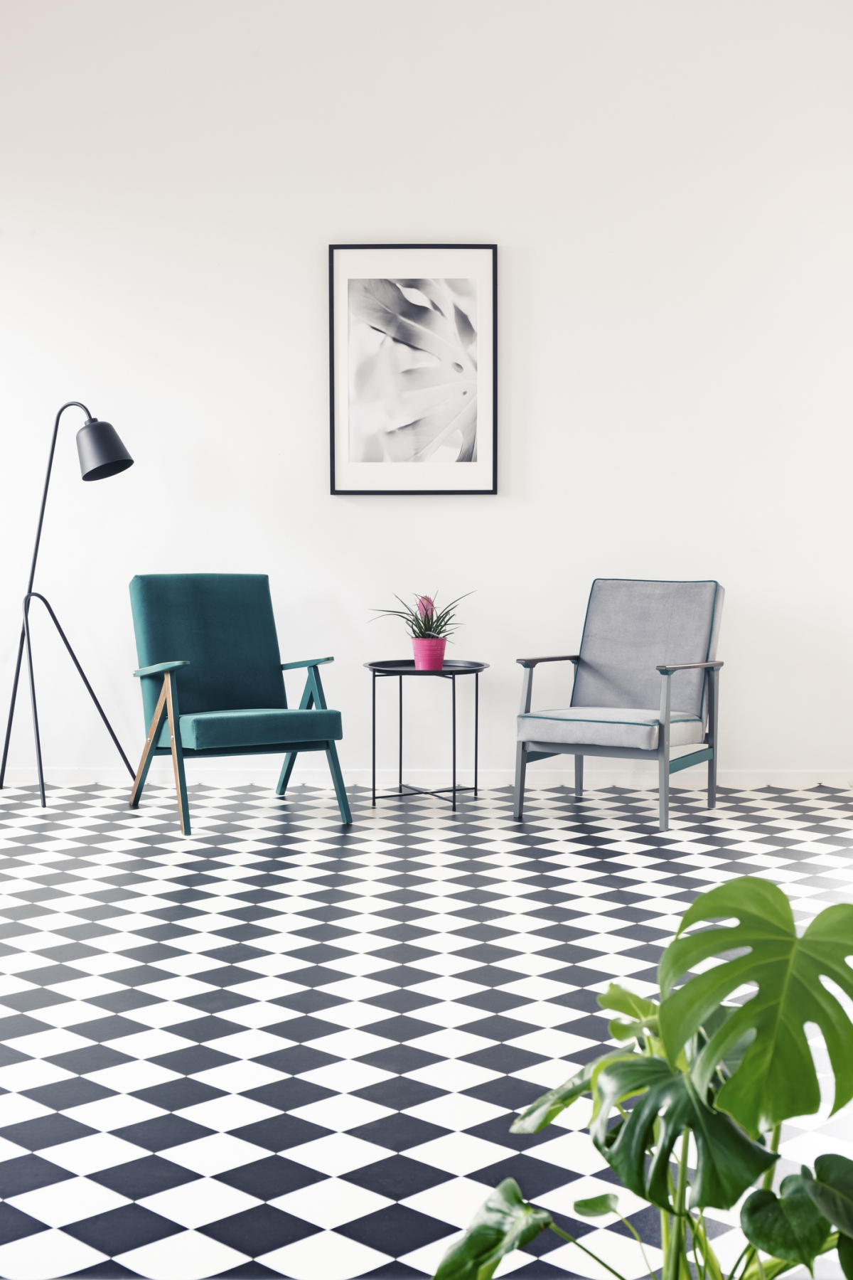 Simple and minimalist checkeredboard floor