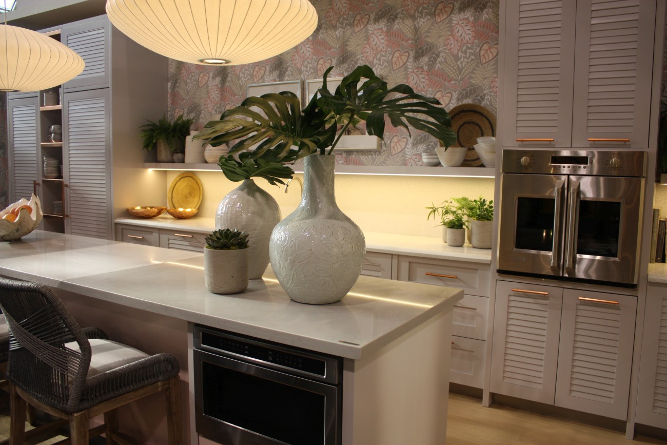 Monogram pinkish kitchen and plants