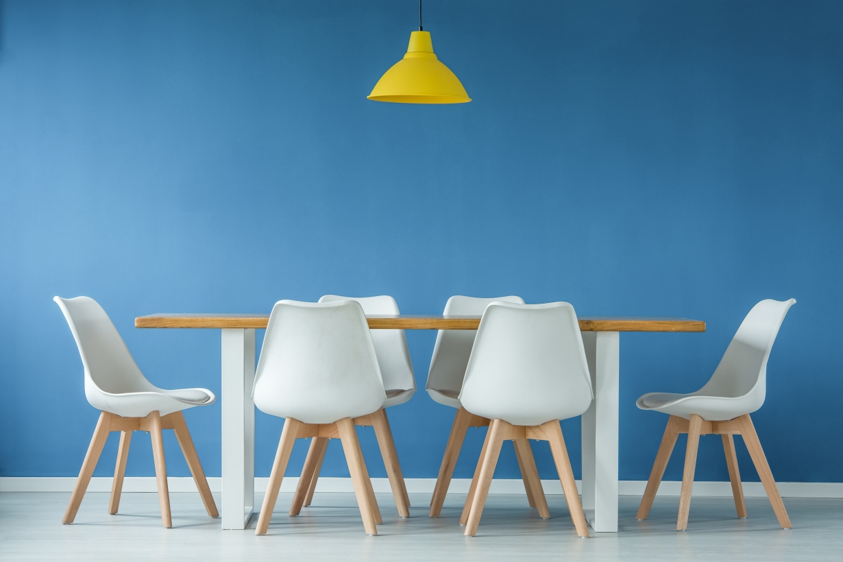 Blue walls dining area